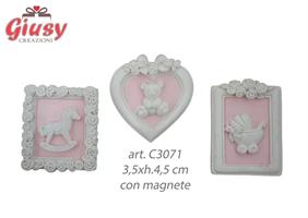 Quadretto Bimba In Resina Con Magnete 3 Soggetti Assortiti 3,5xh.4,5 Cm 12*144